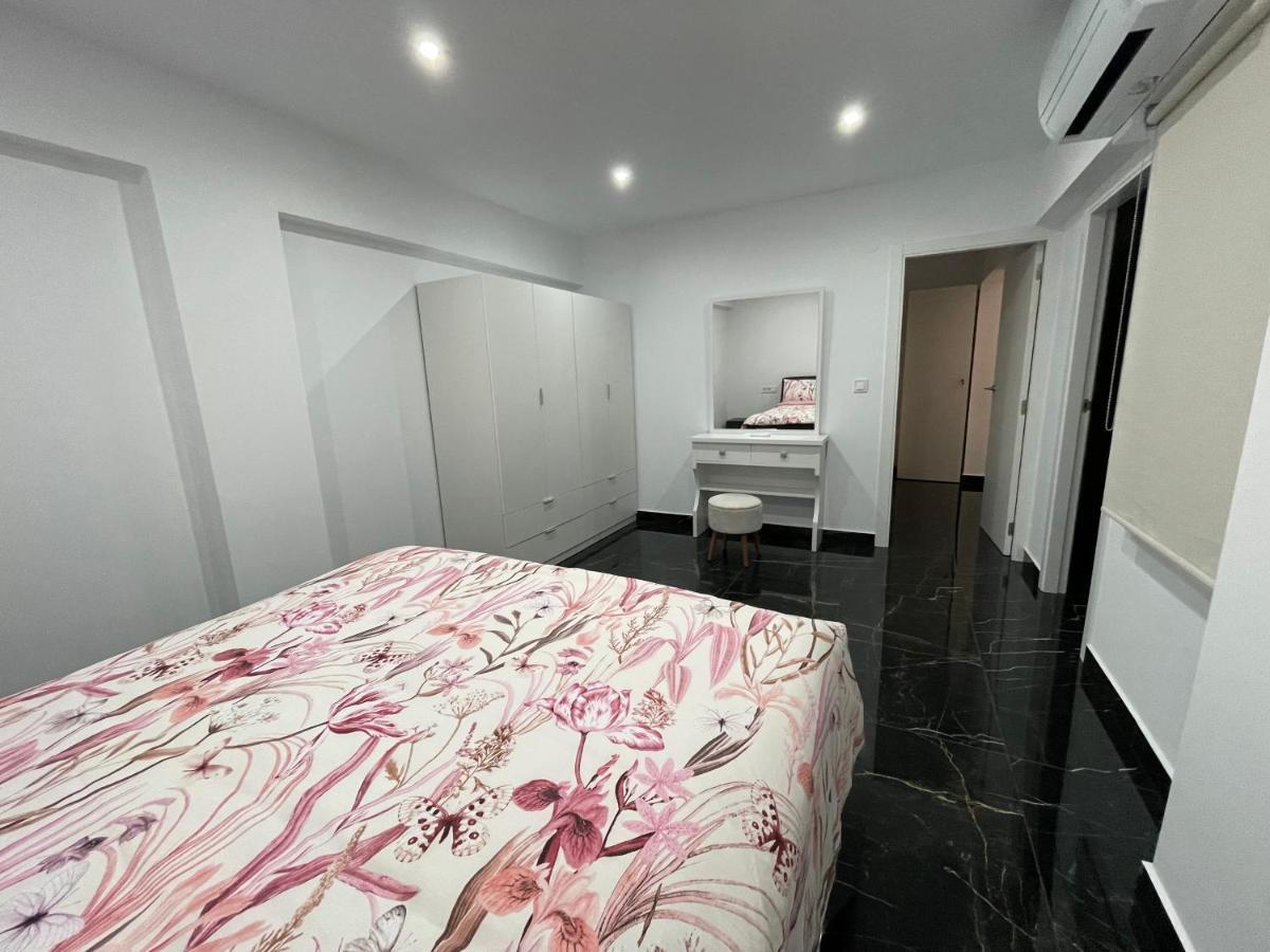 Апартаменти Castellon Deluxe Кастельйон-де-ла-Плана Екстер'єр фото